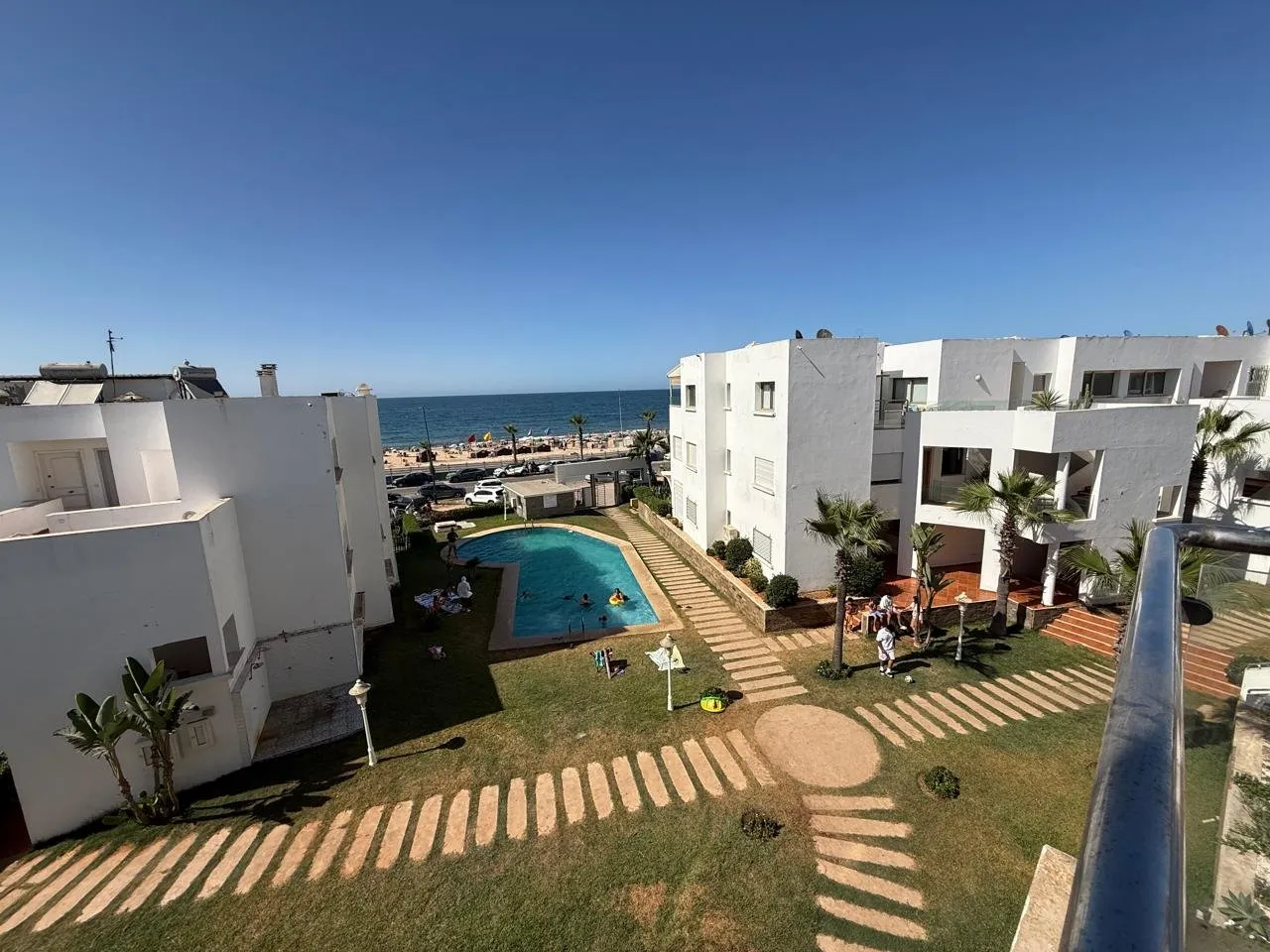 TAMARIS – BEL APPARTEMENT MEUBLÉ AVEC VUE MER 2CH - دار بوعزة (2)