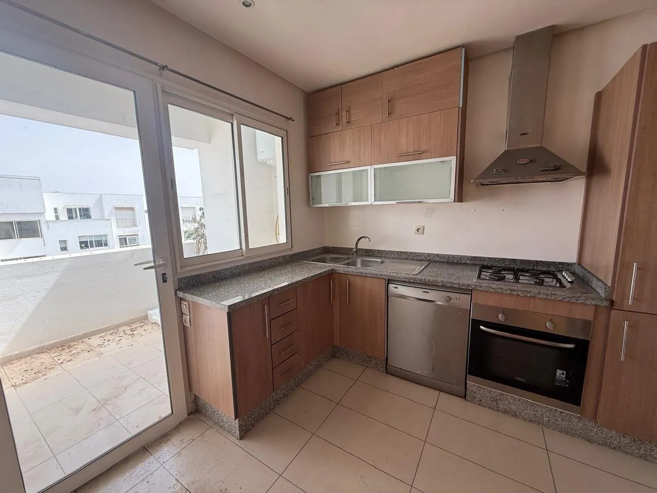 DAR BOUAZZA – JOLI APPARTEMENT EN LOCATION 2 CH - دار بوعزة