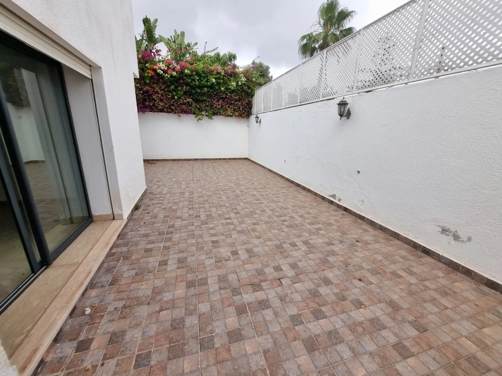 VILLA A LOUER -CIL - - الدار البيضاء (2)