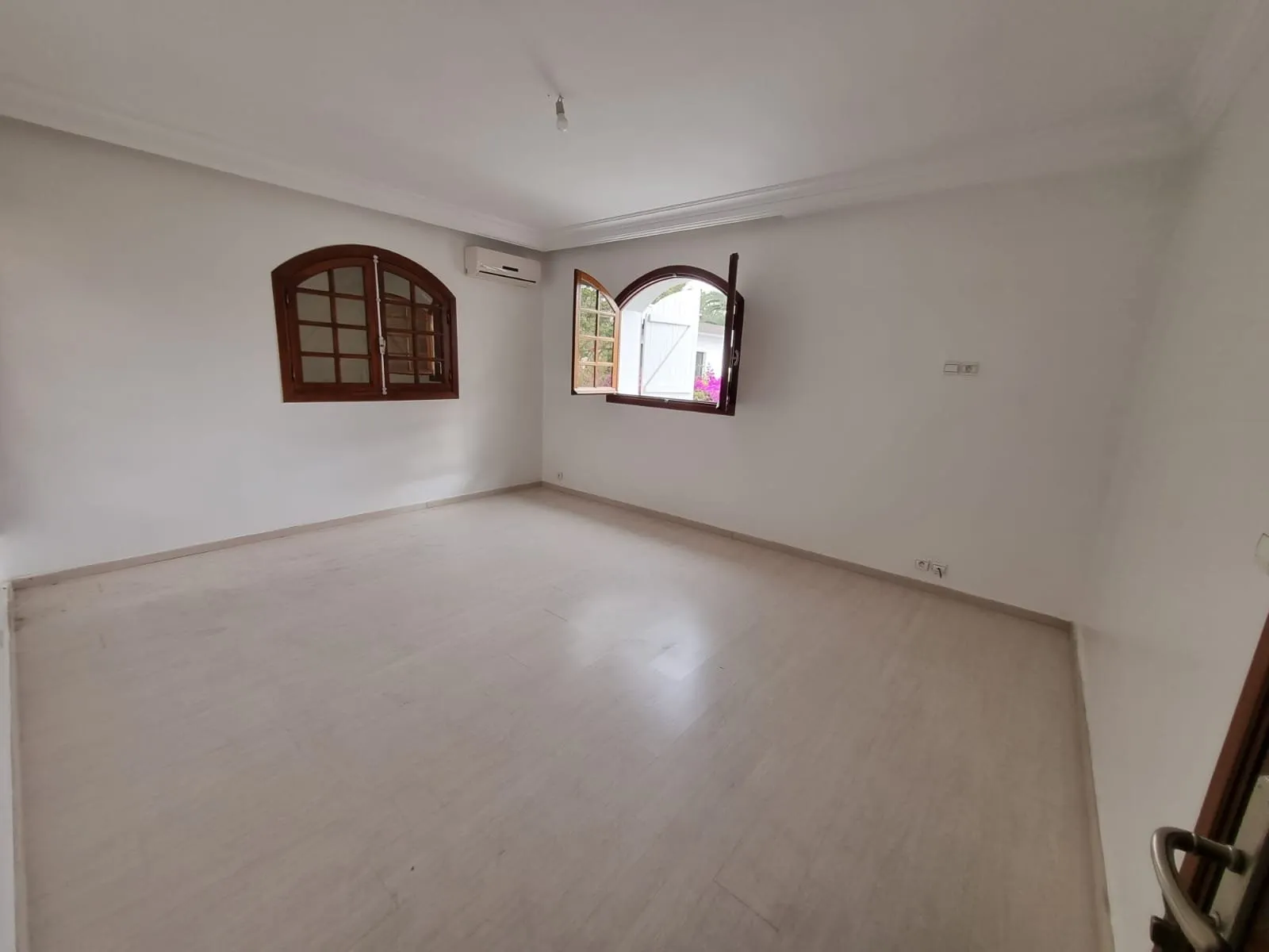 VILLA A LOUER -CIL - - الدار البيضاء (4)