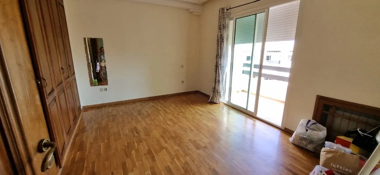 LOCATION VILLA AVEC PISCINE AIN DIAB - الدار البيضاء