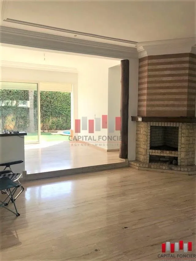 VILLA AVEC JARDIN ET PISCINE /AIN DIAB / 3 CHAMBRES - الدار البيضاء (4)