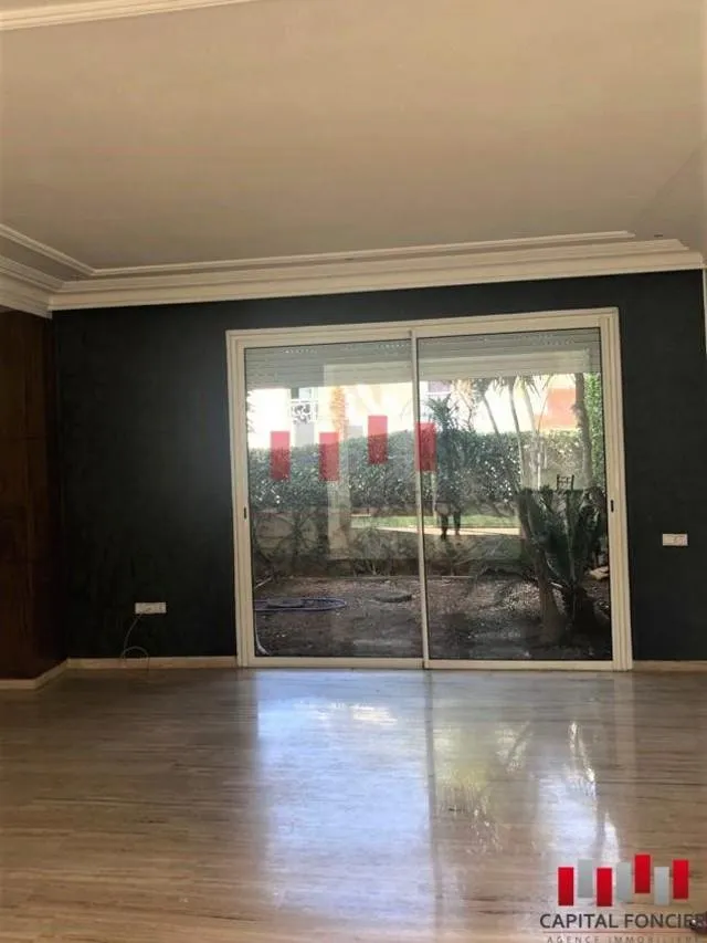 VILLA AVEC JARDIN ET PISCINE /AIN DIAB / 3 CHAMBRES - الدار البيضاء (3)