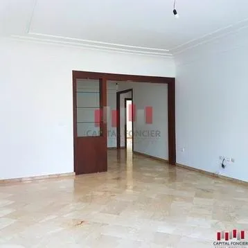 GAUTHIER JOLI APPARTEMENT A LOUER VIDE, TROIS CHAMBRES, GRANDE TERRASSE - الدار البيضاء