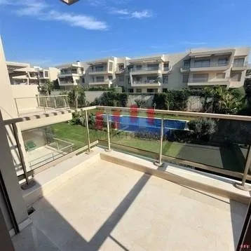 SUPERBE 3 CHAMBRES /NEUF/ VUE SUR PISCINE - الدار البيضاء