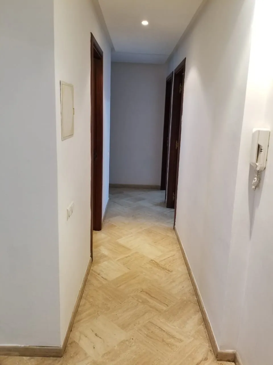 APPT VIDE EN LOCATION -GHANDI- - الدار البيضاء