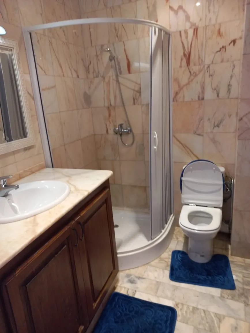 LOCATION APPT MEUBLE VUE MER -AIN DIAB- - الدار البيضاء (3)