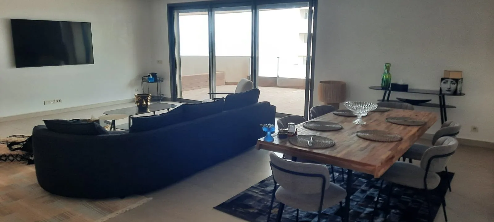 BEL APPT MEUBLE EN LOCATION -MARINA - الدار البيضاء (3)