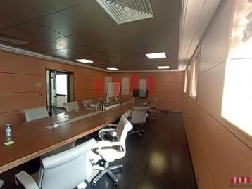 Immeuble de standing R+ 7 de 3382 m2 de surface utile en plein Bld Zerktouni a la location - الدار البيضاء