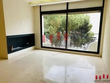 BEL APPARTEMENT SPACIEUX AU COEUR DE RACINE - الدار البيضاء
