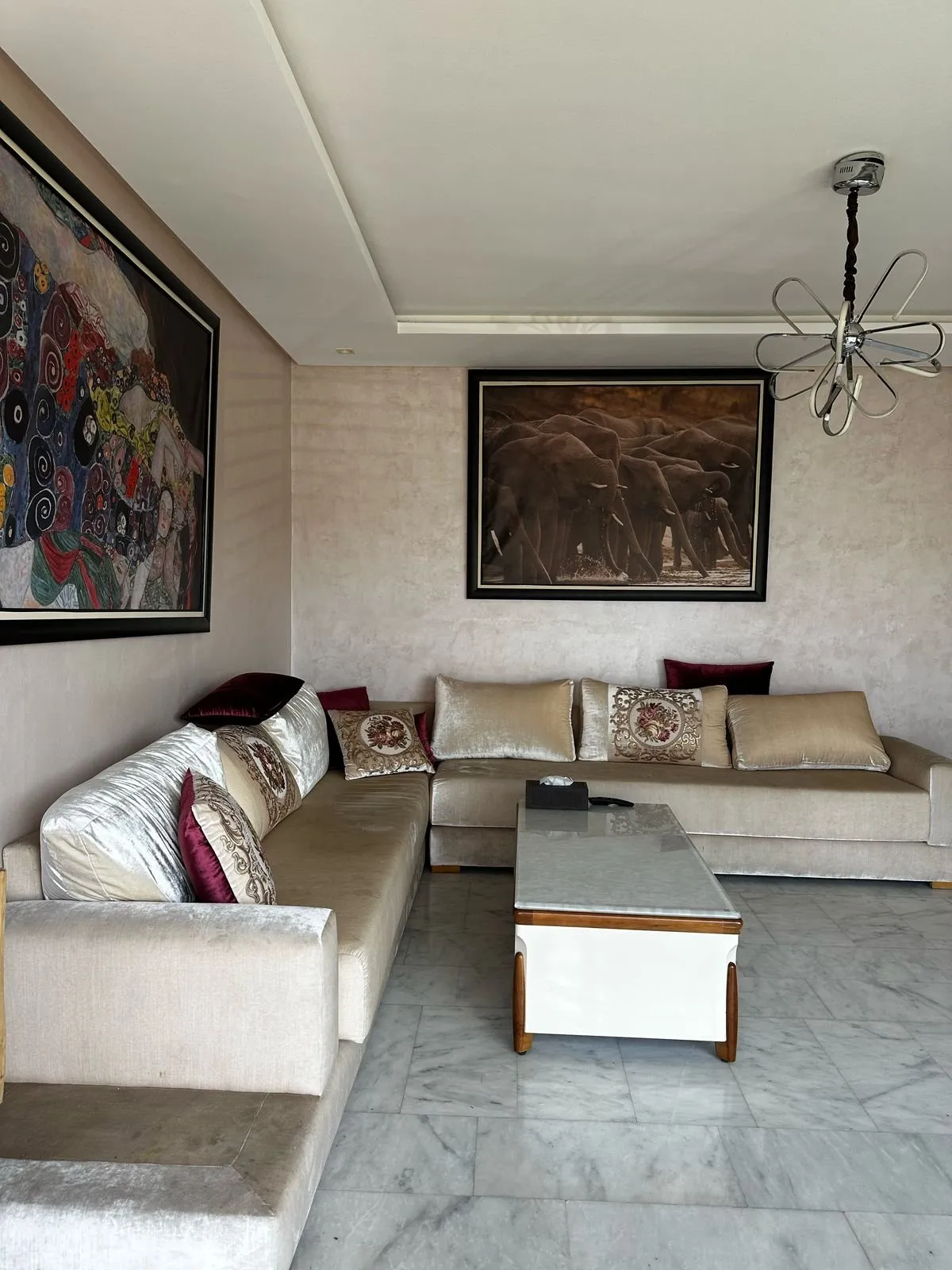 MAGNIFIQUE APPT MEUBLE EN LOCATION OASIS - الدار البيضاء