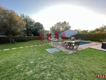 VILLA A LOUER  AVEC BEAU JARDIN /BOUSKOURA  VILLE  VERTE - الدار البيضاء