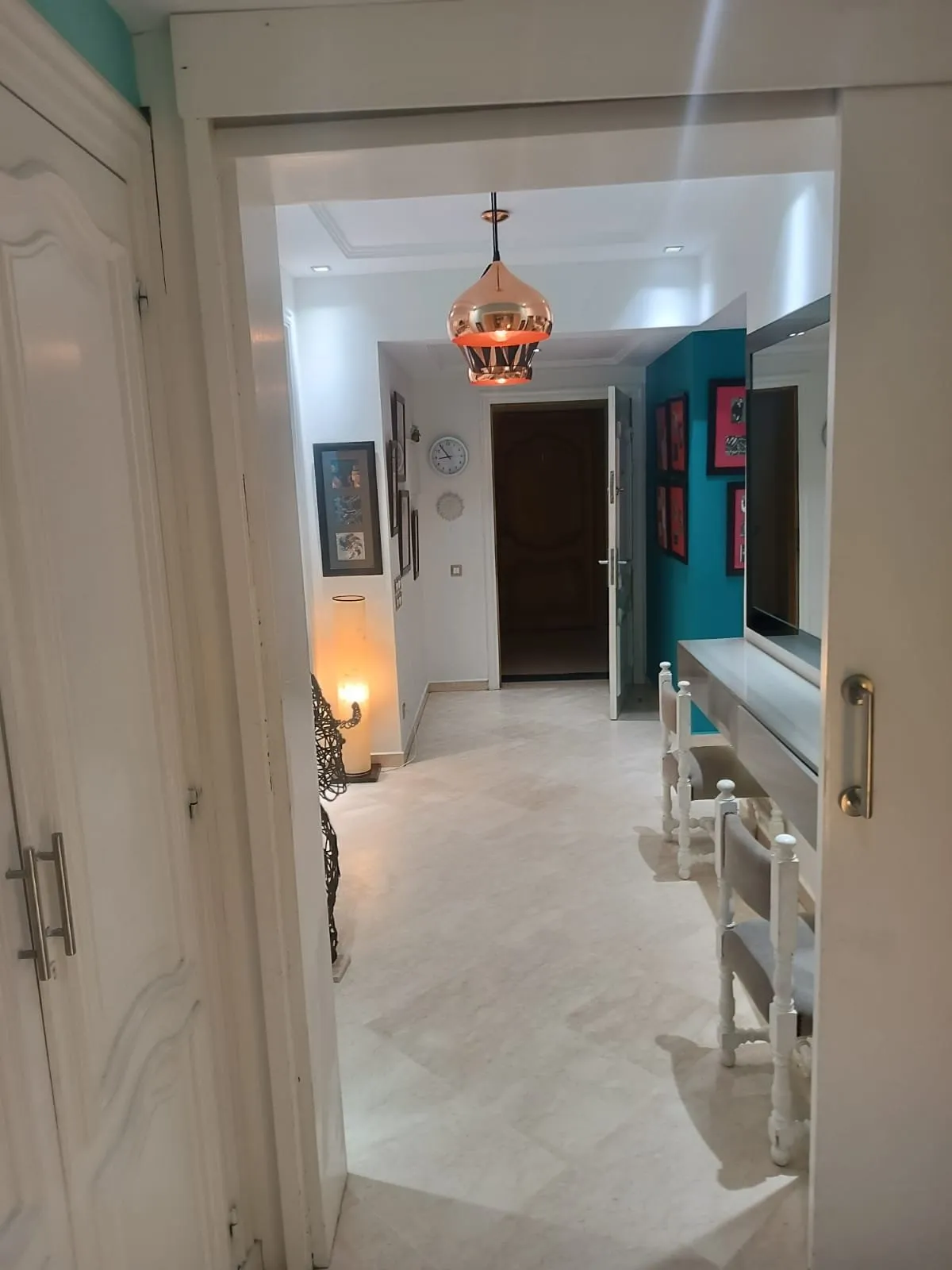 BEL APPT MEUBLE  EN LOCATION  AVEC TERRASSE-RACINE- - الدار البيضاء (4)