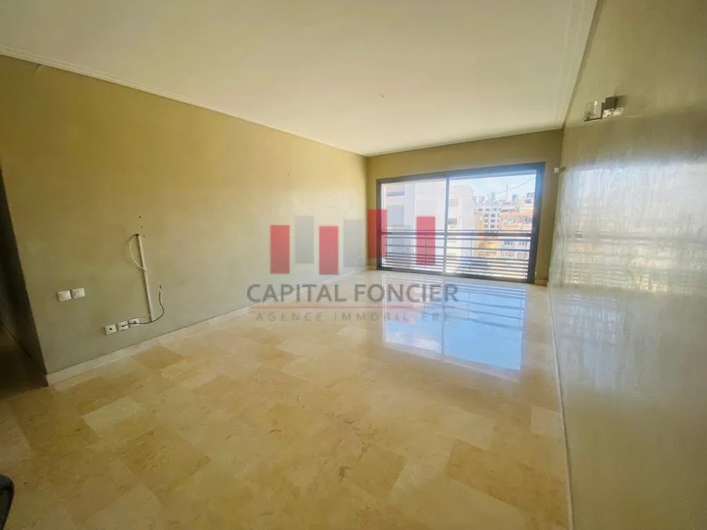 SPACIEUX RESIDENCE SECURISEE - الدار البيضاء
