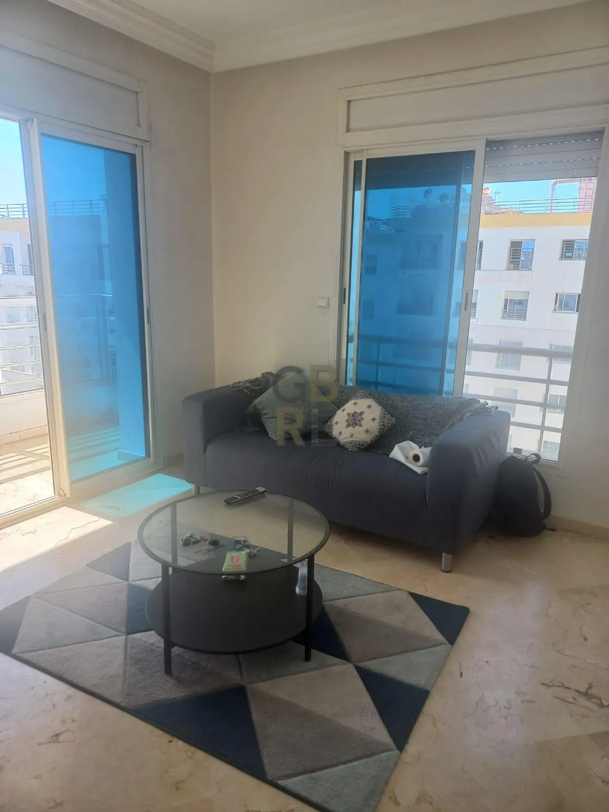 Bel appartement ensoleillé bien situé au cœur de Hay Riad - الرباط (4)