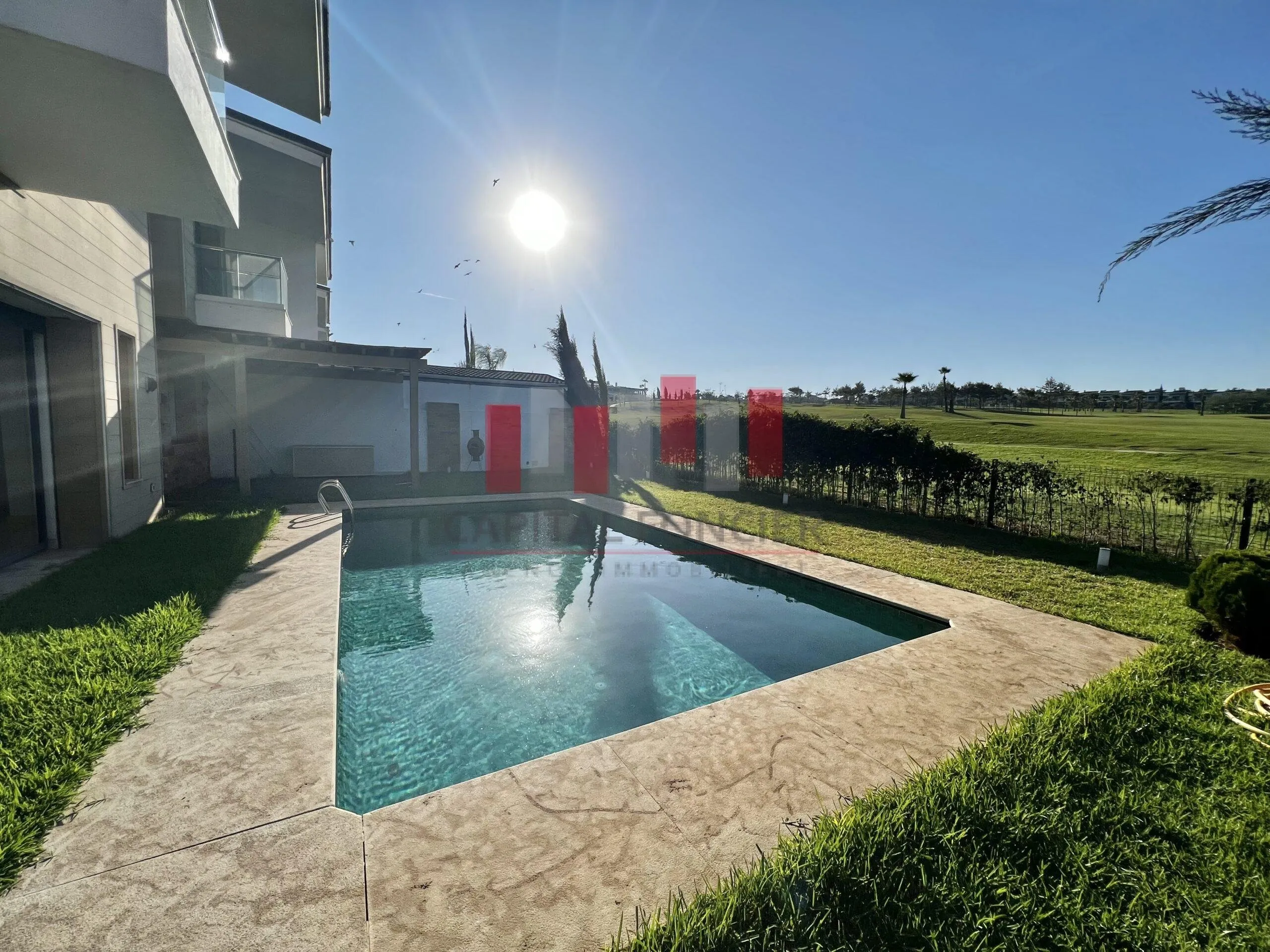 MAGNIFIQUE VILLA / FRONT GOLF / 4 CHAMBRES /BOUSKOURA - الدار البيضاء (2)