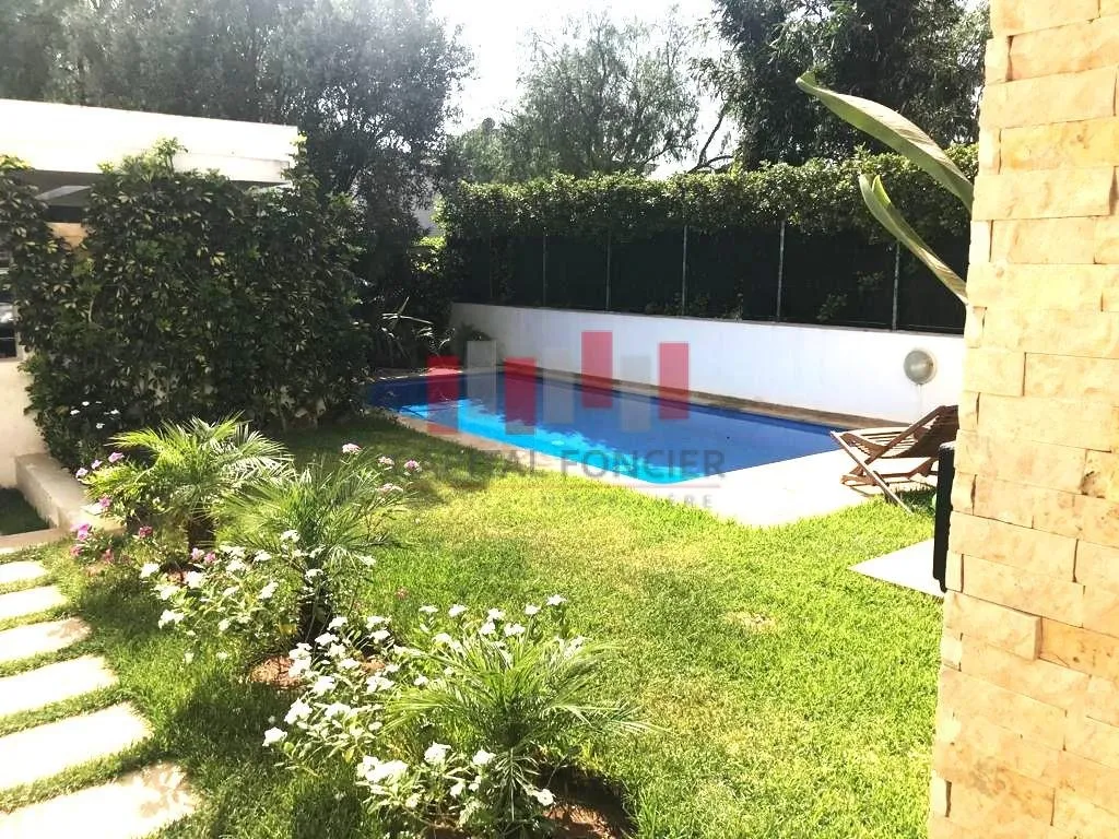 VILLA 3 CHAMBRES  AVEC PISCINE / VILLE VERTE - الدار البيضاء