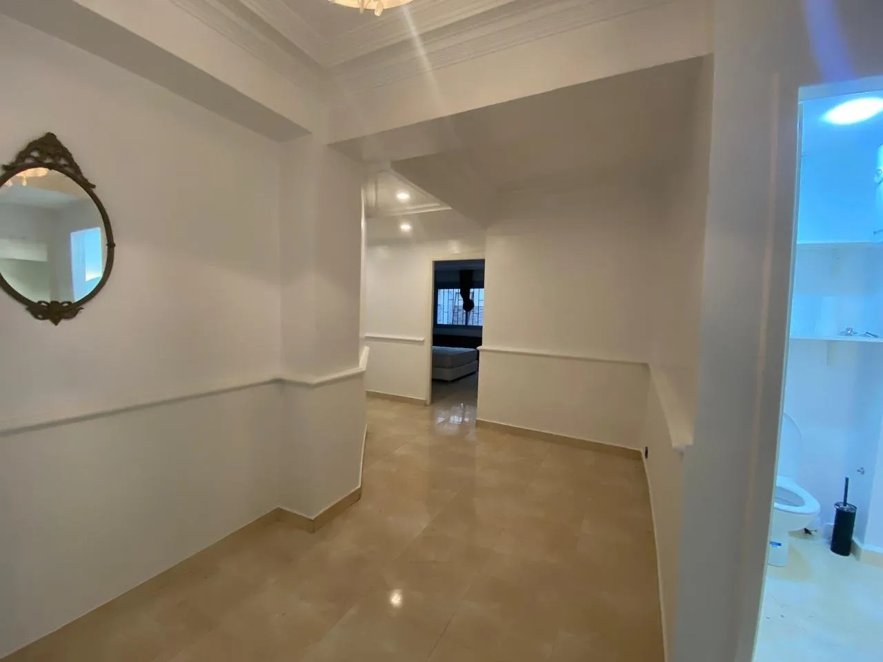 LOCATION  RDC MEUBLE  BIEN PLACE -TRIANGLE D'OR- - الدار البيضاء (3)