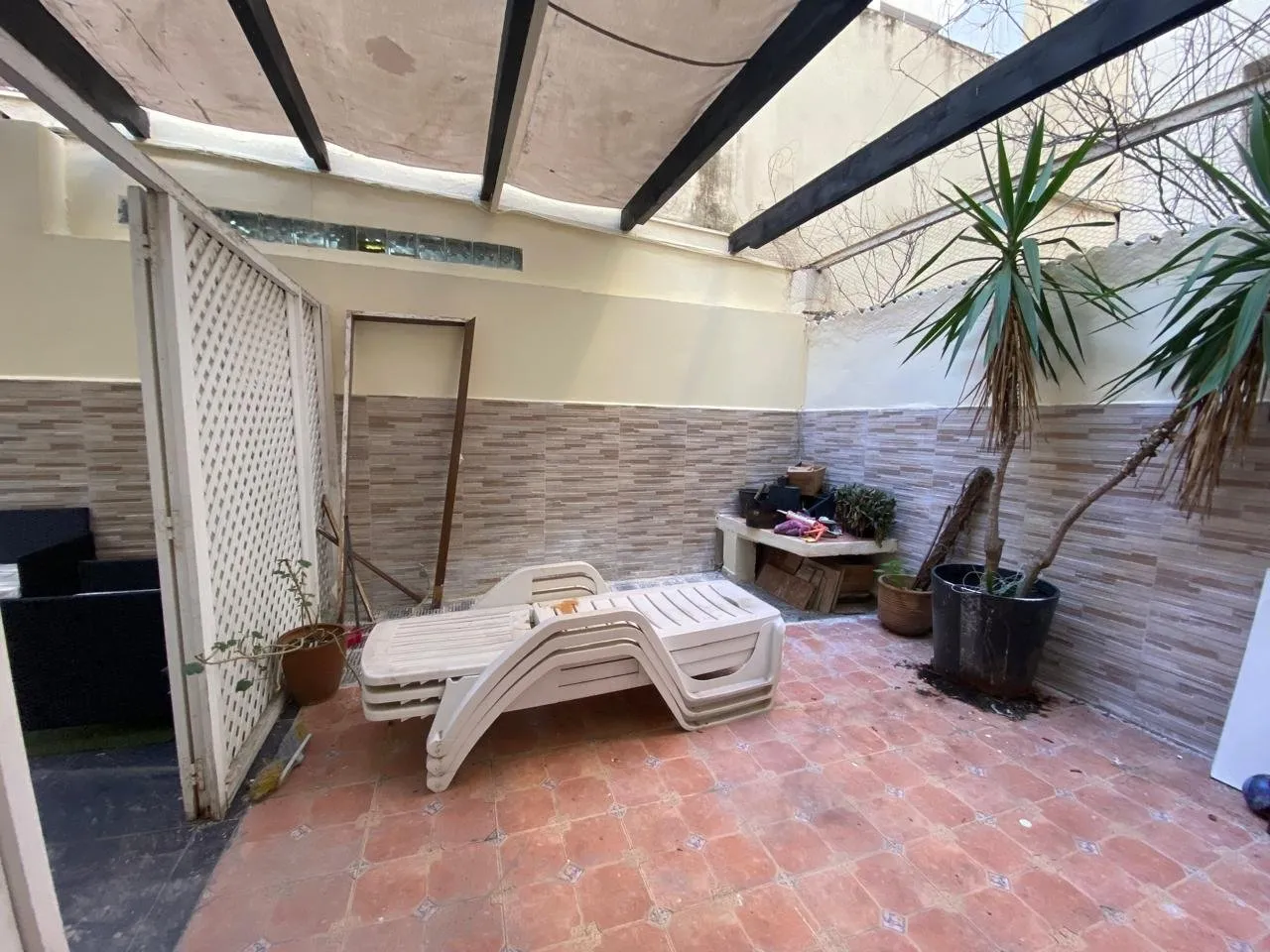 LOCATION  RDC MEUBLE  BIEN PLACE -TRIANGLE D'OR- - الدار البيضاء (2)