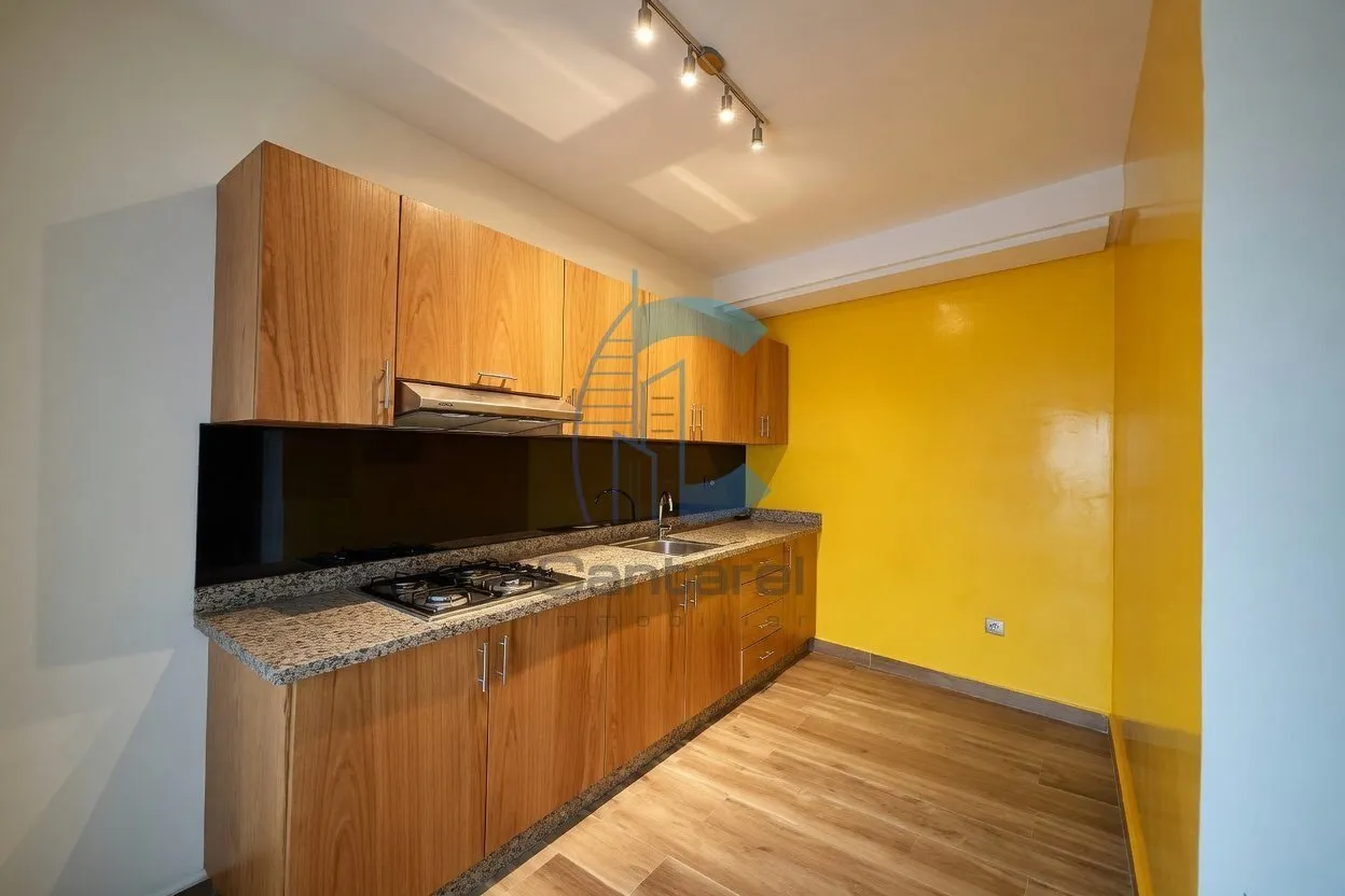 Studio lumineux 50 m² à louer – 3ᵉ étage avec balcon et parking - الدار البيضاء (4)