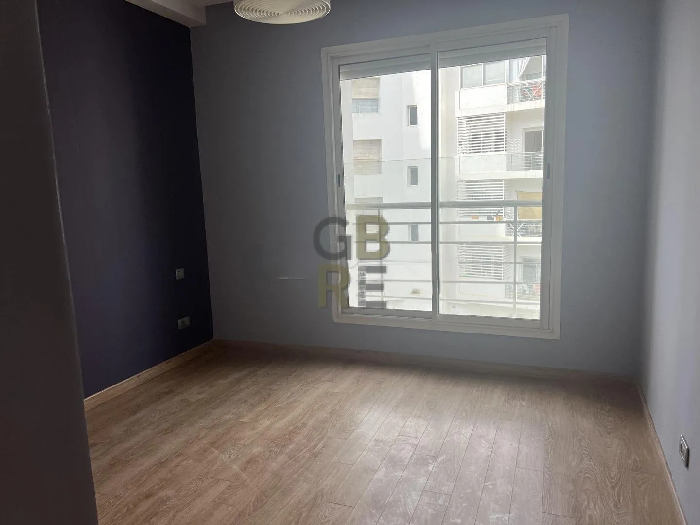 Très joli appartement à louer ensoleillé - الرباط