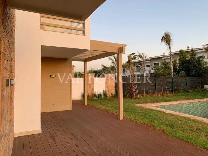 Top appartement Rez de jardin 720m2 en location à la ville verte Bouskoura - الدار البيضاء