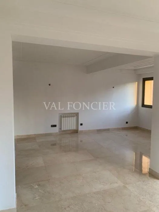 Top appartement Rez de jardin 720m2 en location à la ville verte Bouskoura - الدار البيضاء (4)