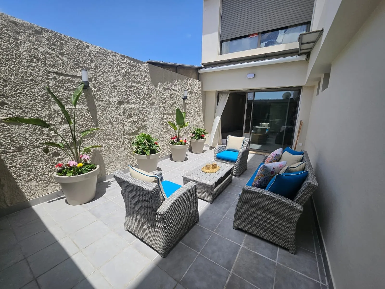 CIL – Superbe appartement meublé à louer – 79 m² dont 20 m² de terrasse - الدار البيضاء