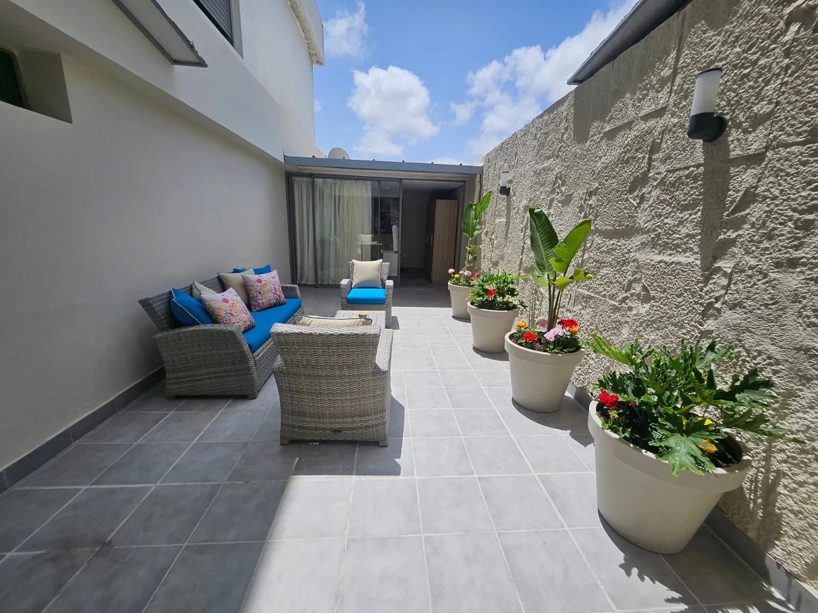 CIL – Superbe appartement meublé à louer – 79 m² dont 20 m² de terrasse - الدار البيضاء (3)
