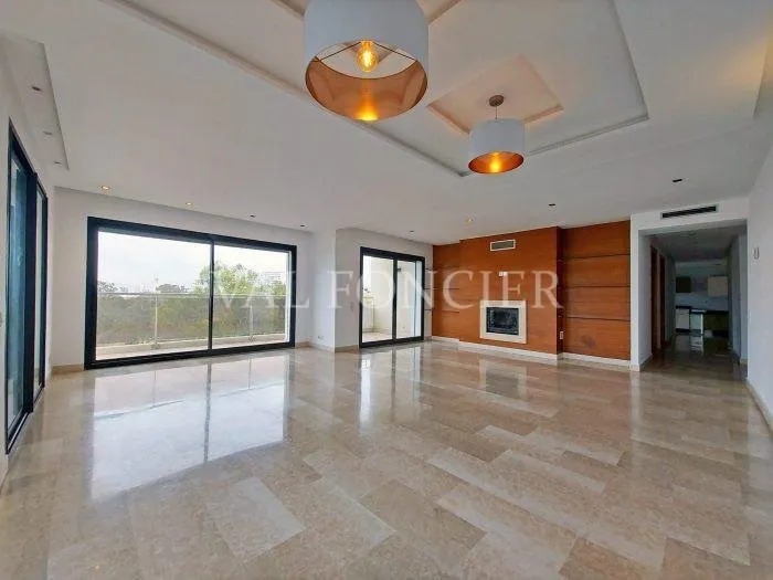 Location sublime Appartement 210m2 avec terrasse sans vis-à-vis Gauthier, Casablanca - الدار البيضاء