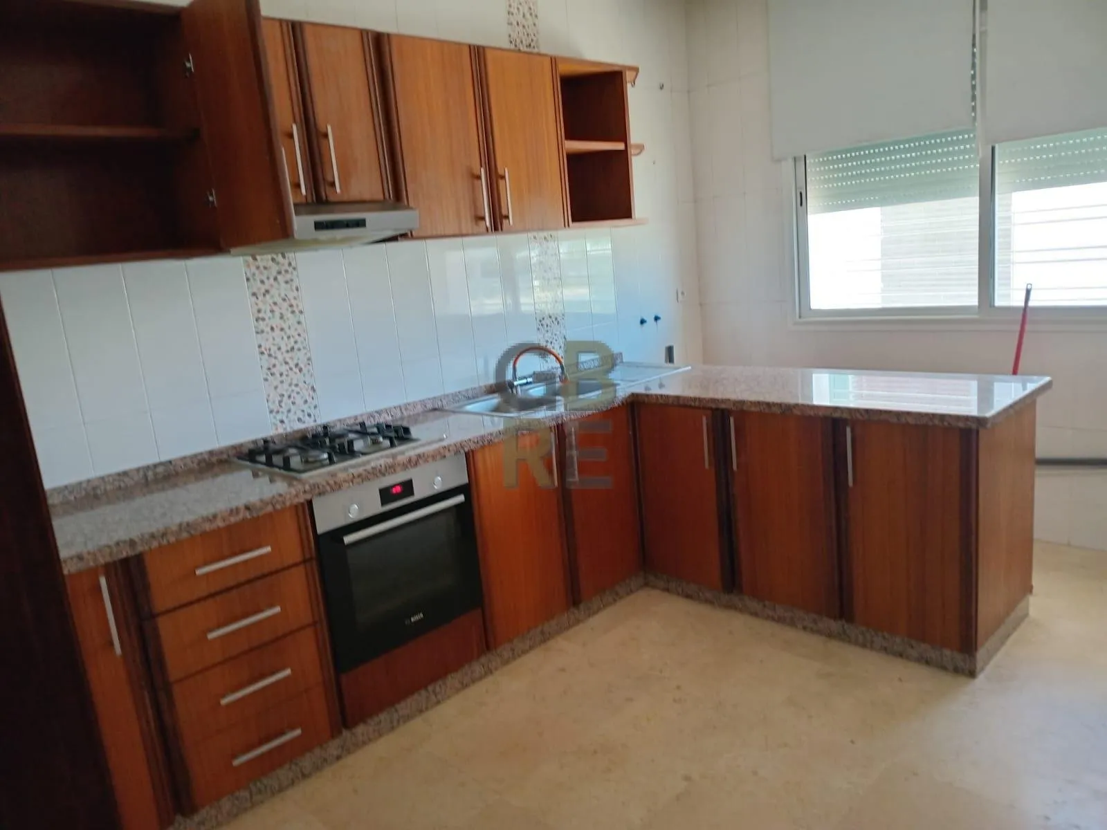 Très bel appartement à louer à Jnane Soussi ensoleillé - الرباط (3)