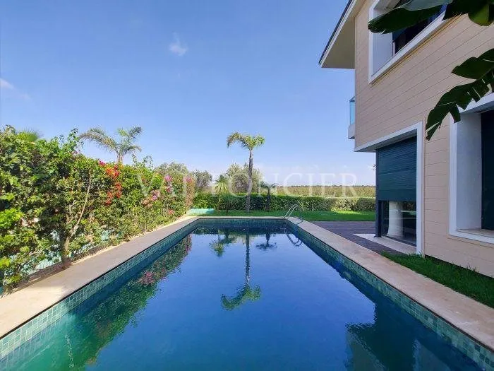 Location Villa Front de Golf 600m2 avec Piscine Palmeraie Bouskoura - الدار البيضاء