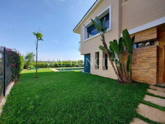 Location Villa Front de Golf 600m2 avec Piscine Palmeraie Bouskoura - الدار البيضاء