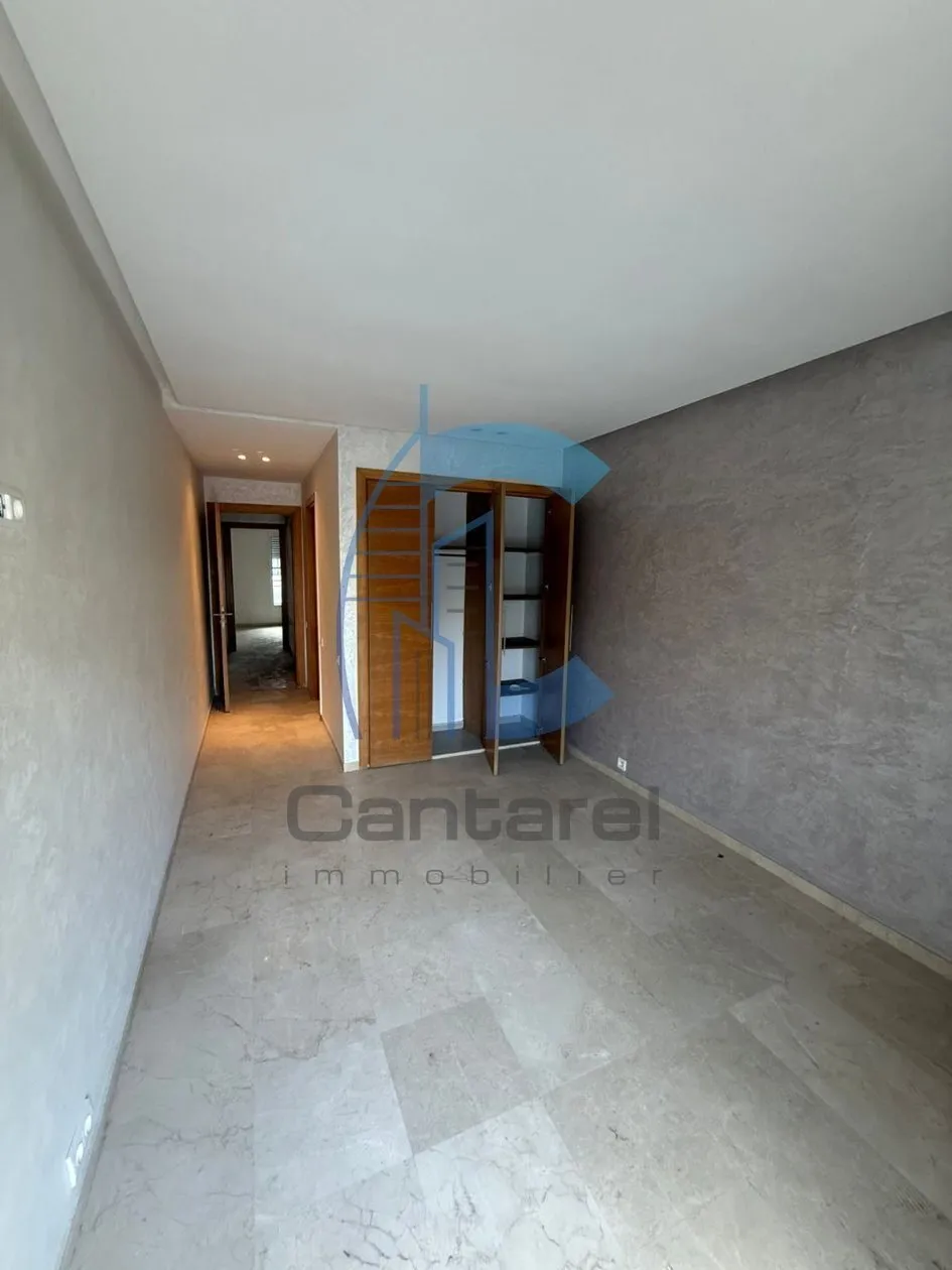 APPT VIDE A LOUER -BEAUSEJOUR- - الدار البيضاء (4)