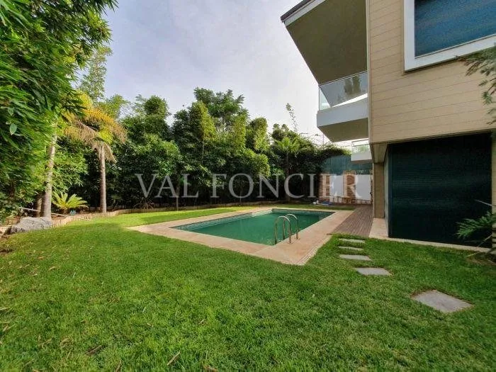 Location Villa 725m2 Avec Piscine, Palmeraie Bouskoura - الدار البيضاء