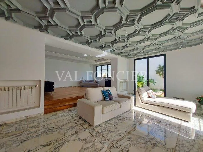 Location villa neuve moderne avec piscine au CIL, Casablanca - الدار البيضاء (4)