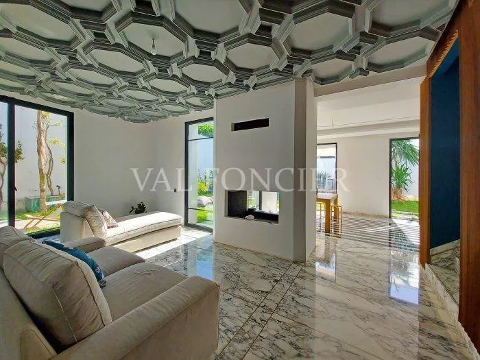 Location villa neuve moderne avec piscine au CIL, Casablanca - الدار البيضاء (3)