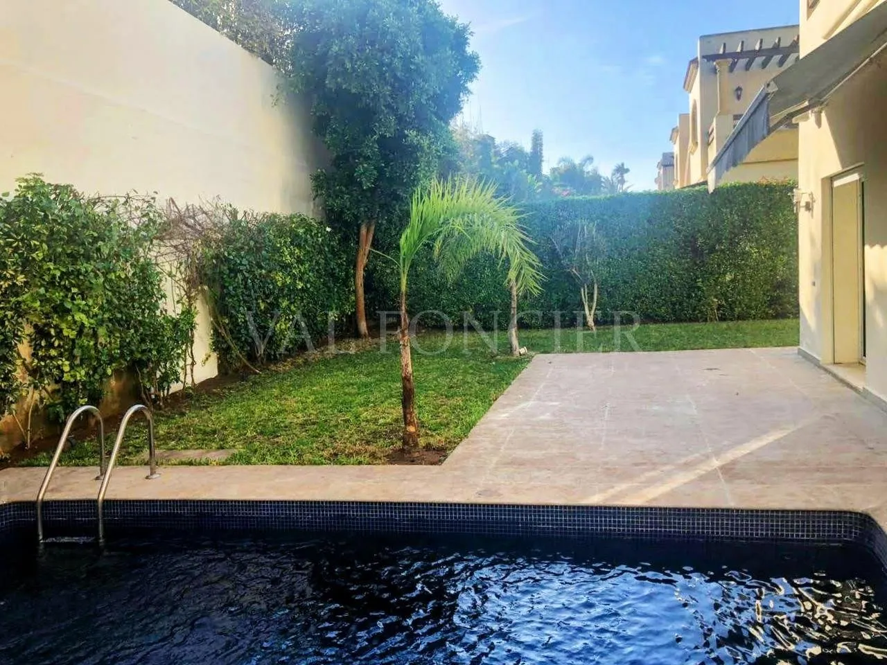 Location superbe villa 500m2 avec piscine et vue sur mer Ain Diab, casablanca - الدار البيضاء (3)
