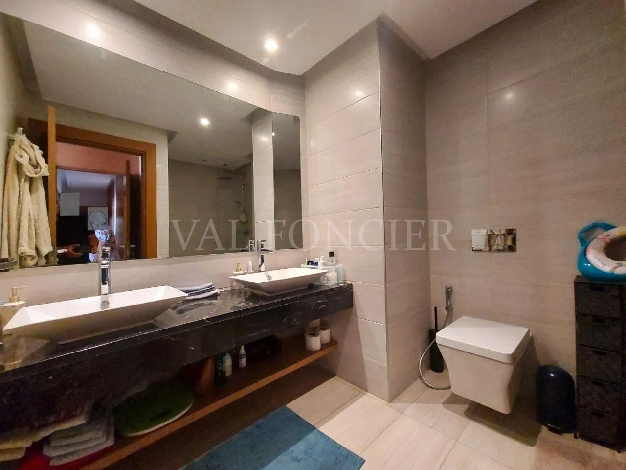 Location superbe appartement 3chambres avec terrasse étage élevé CFC, Casablanca - الدار البيضاء (4)