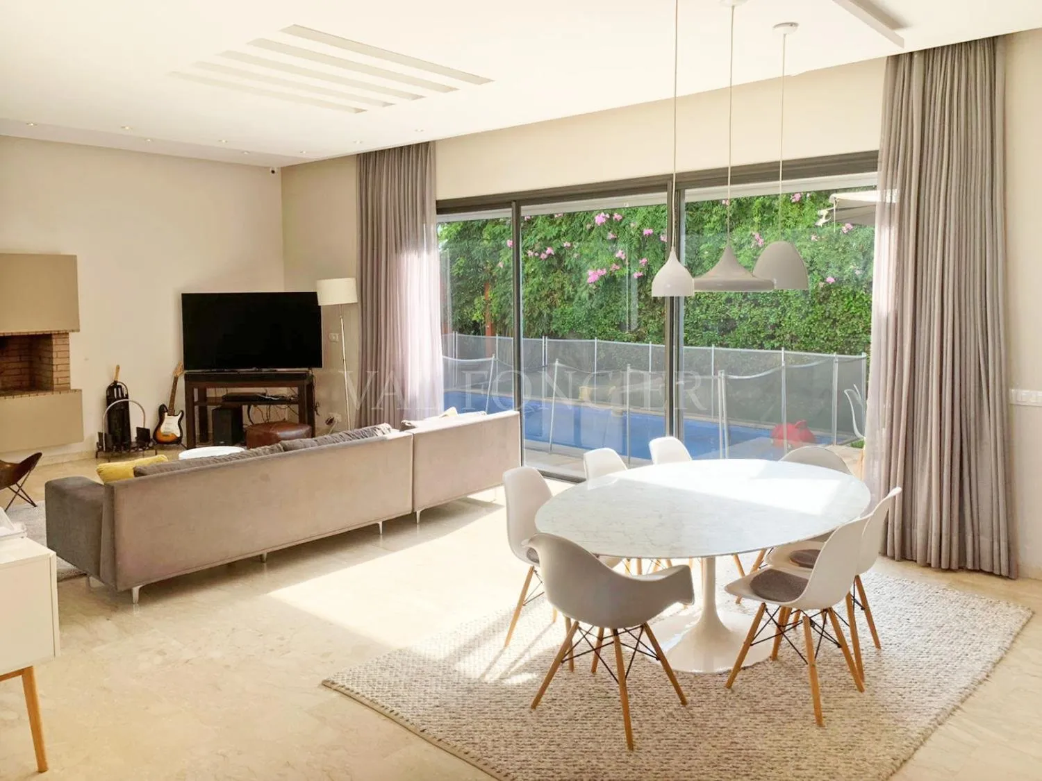 Location villa moderne 4chambres avec piscine résidence fermée, Dar Bouazza - الدار البيضاء