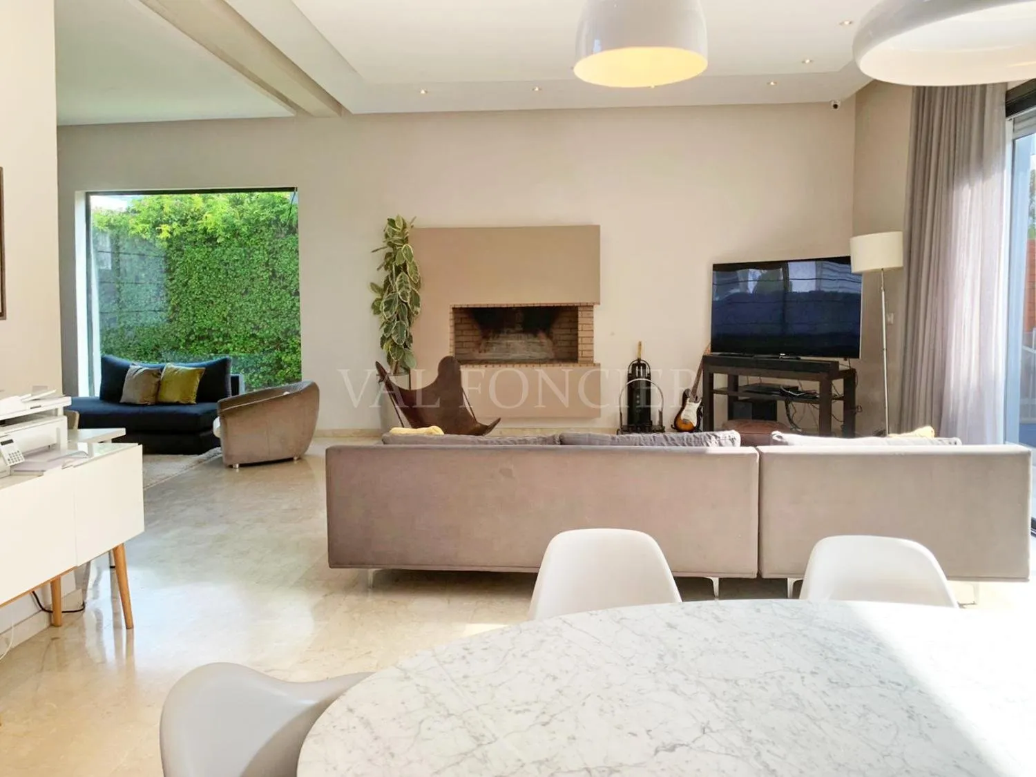Location villa moderne 4chambres avec piscine résidence fermée, Dar Bouazza - الدار البيضاء (4)