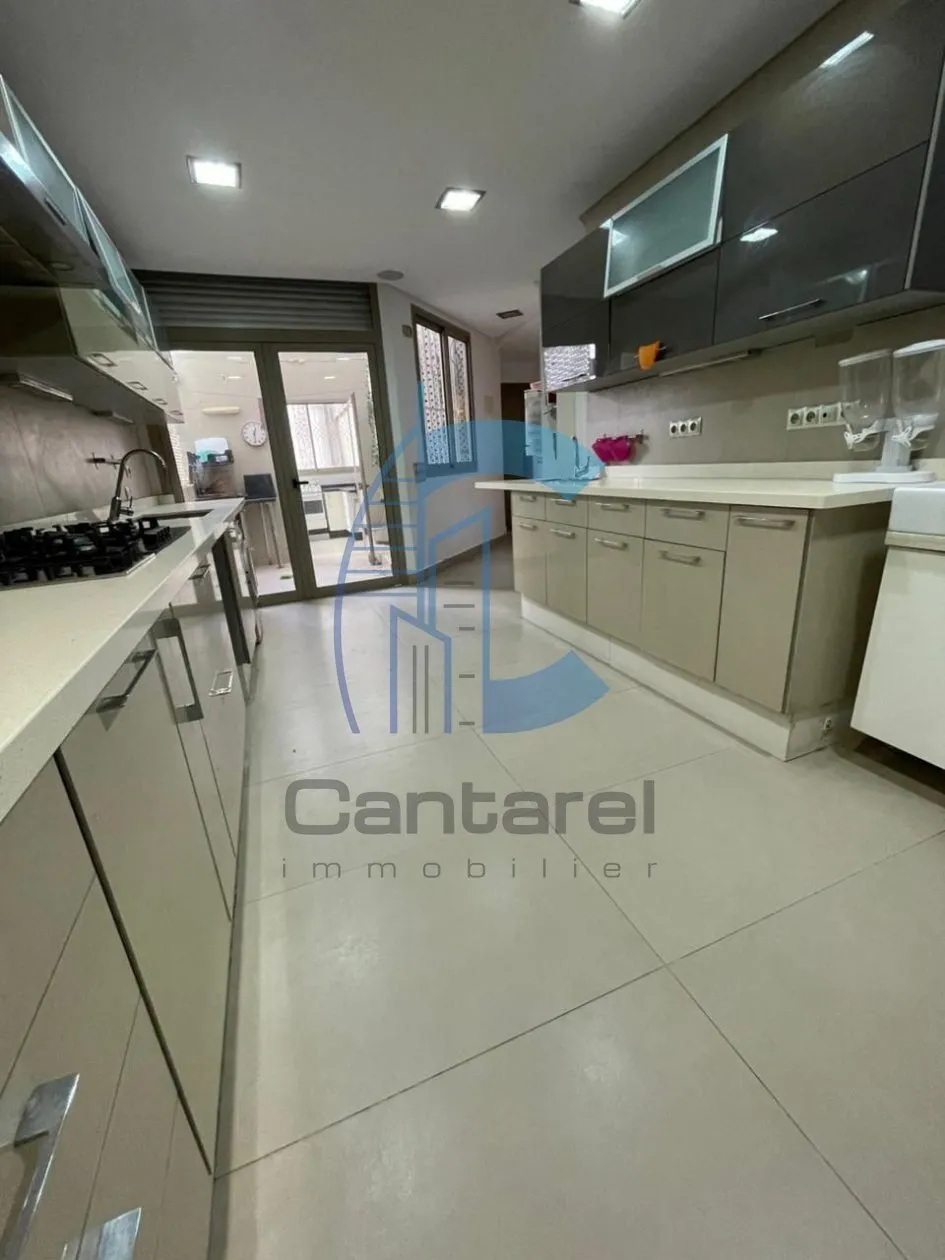 LOCATION LUMINEUX APPARTEMENT 2MARS - الدار البيضاء (3)