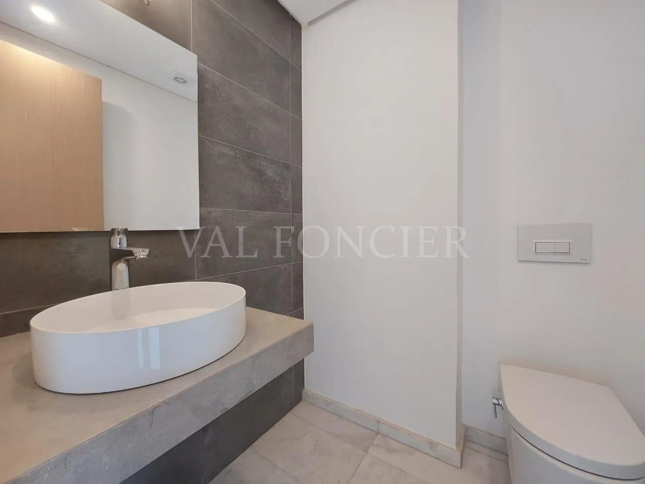 Location Duplex Neuf 145m2 avec terrasse  ville verte, Bouskoura - الدار البيضاء (4)