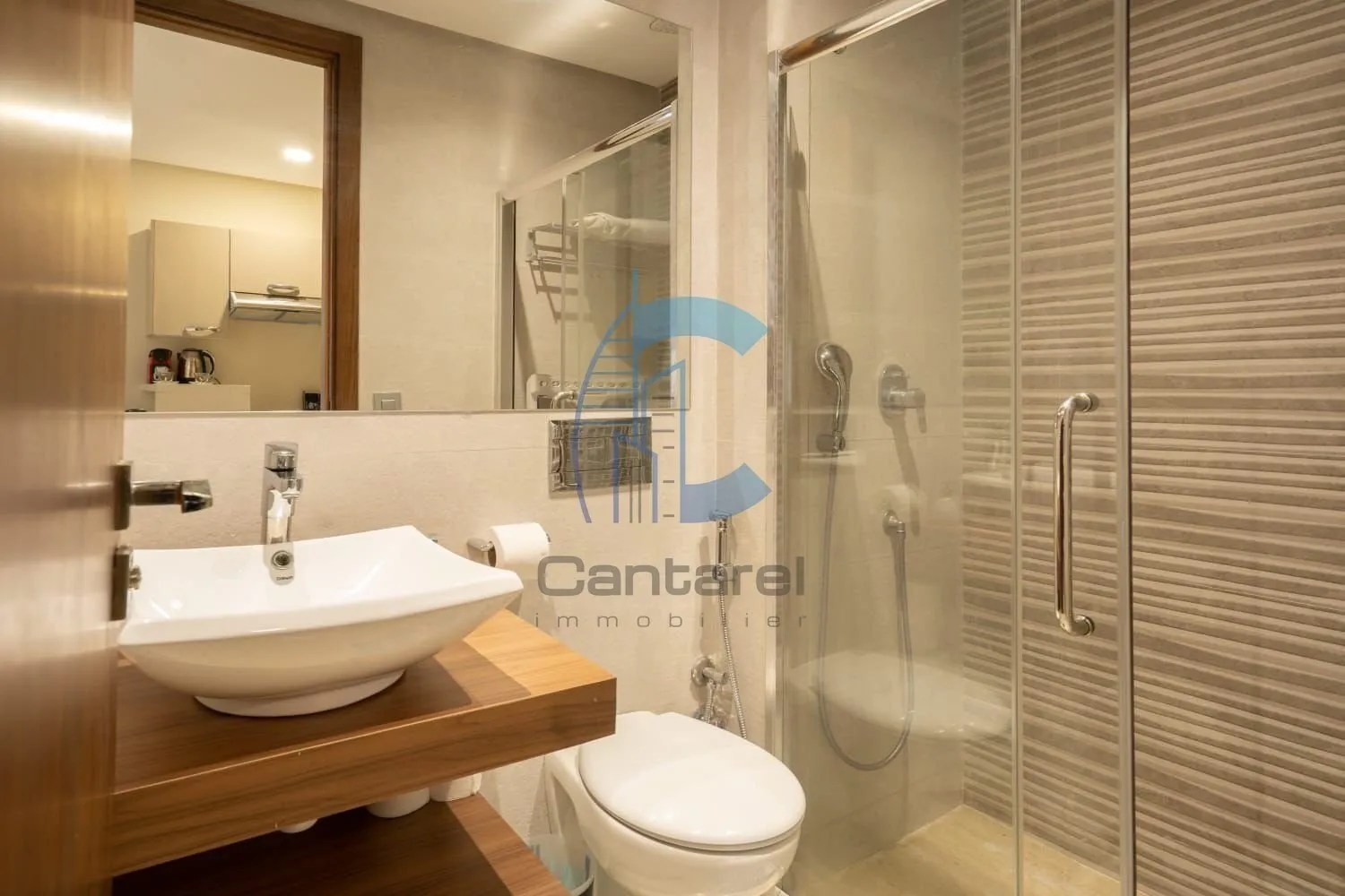 Studio meublé à vendre ou à louer – Emplacement premium face Gare de l’Oasis, piscine rooftop et parking titré - الدار البيضاء (3)