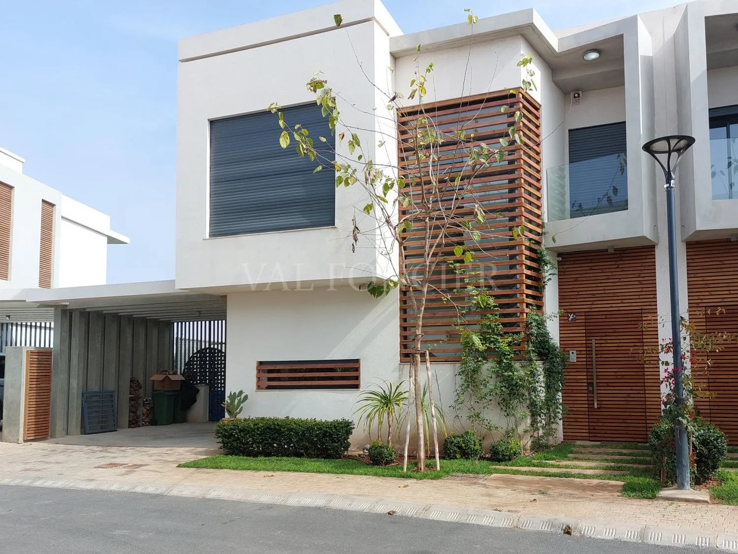 Location villa moderne neuve 4chambres avec piscine Ain Diab, Casablanca - الدار البيضاء (2)