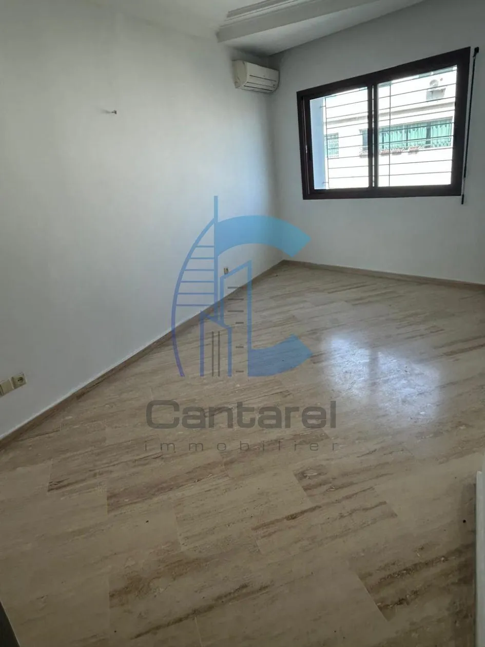 Location appt vide palmier - الدار البيضاء (2)