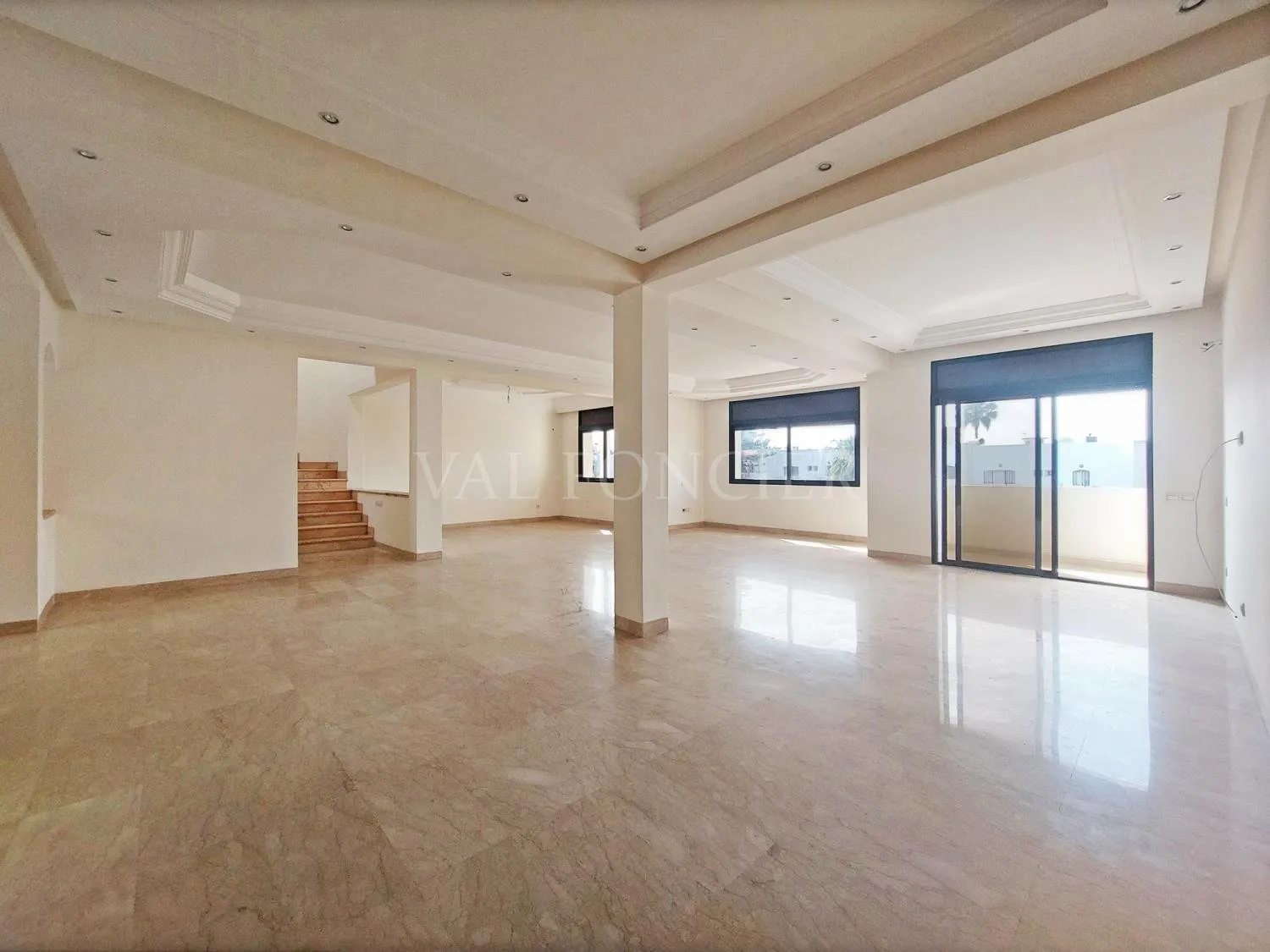 Location duplex rénové 320m2 5chambres Rooftop Ain Diab, Casablanca - الدار البيضاء (4)