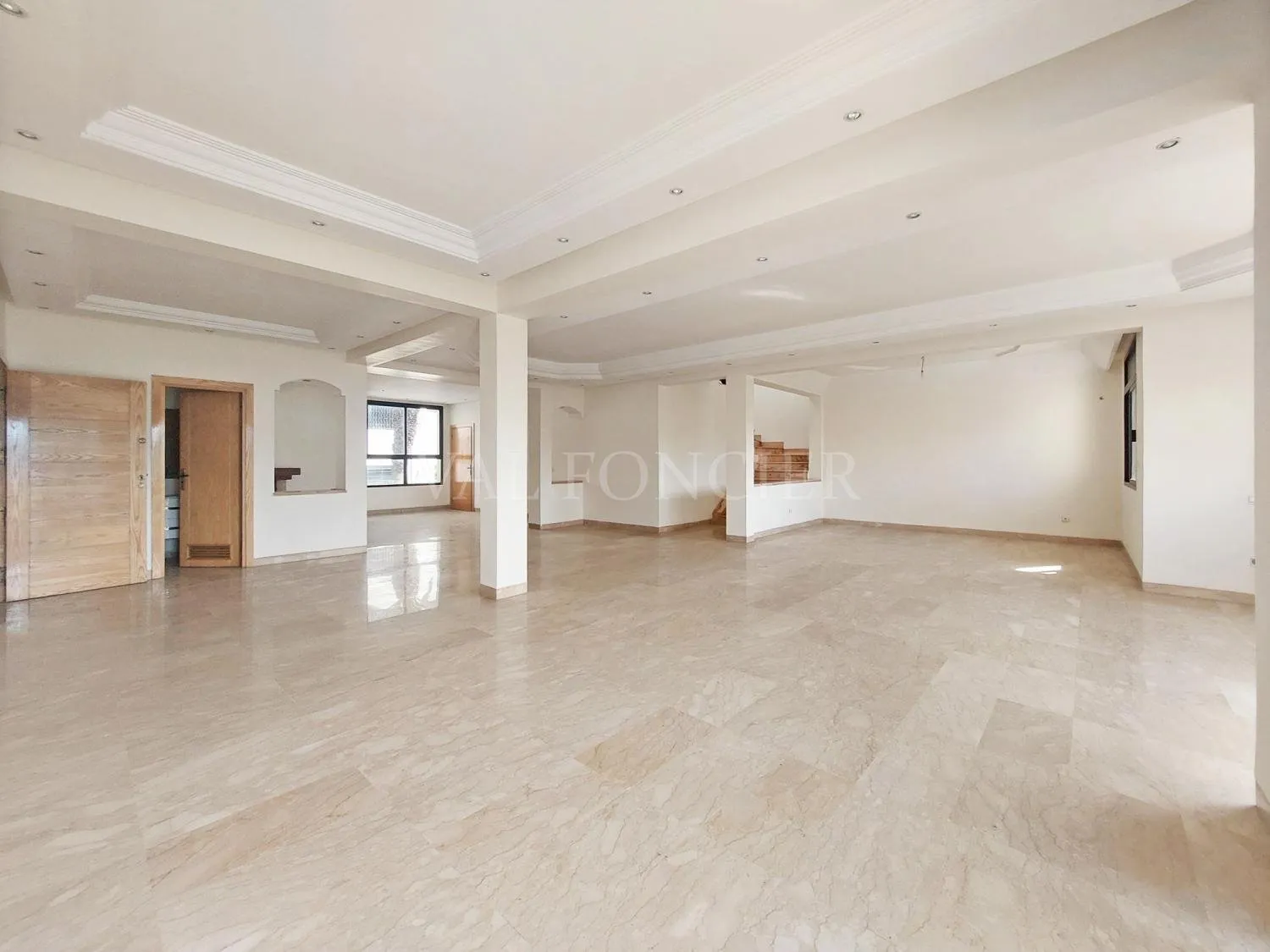 Location duplex rénové 320m2 5chambres Rooftop Ain Diab, Casablanca - الدار البيضاء