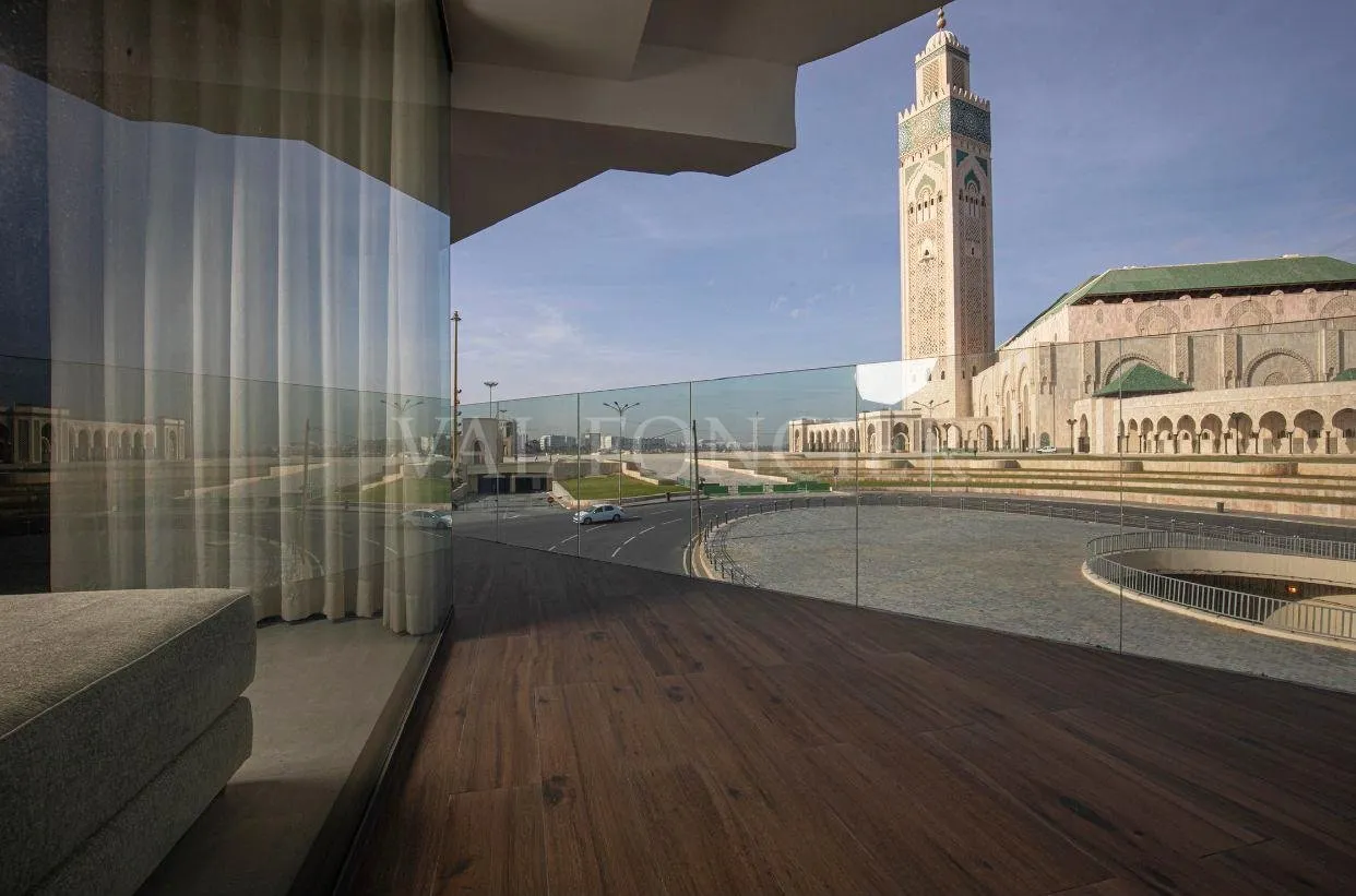 Location Exceptionnel appartement meublé 291m2 avec terrasse et vue sur mer La Corniche, Casablanca - الدار البيضاء
