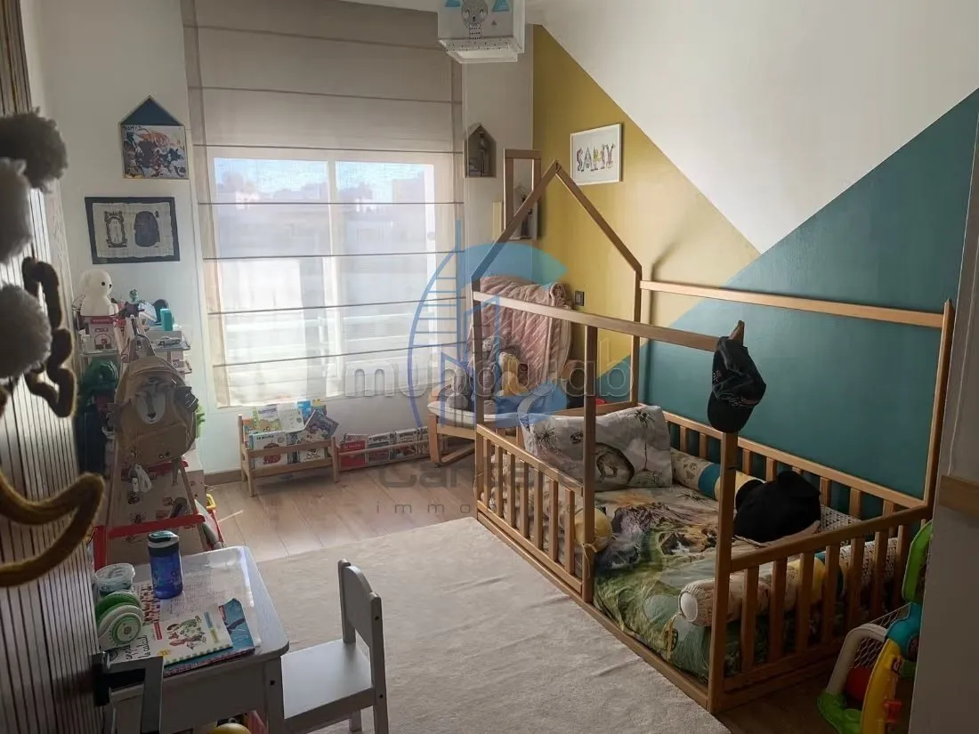 Appartement familial meublé de 190 m² à louer – Dernier étage avec vue panoramique – Palmier - الدار البيضاء (4)